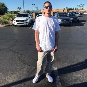 Meet your Posher, Justin